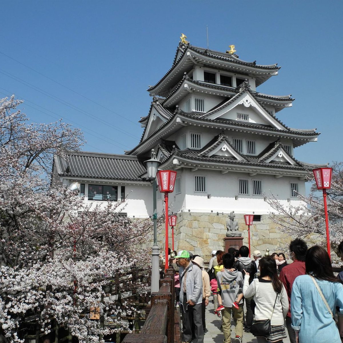 Japan has increased its permanent residency fee for foreigners by 20x, from 10,000 to 200,000 yen